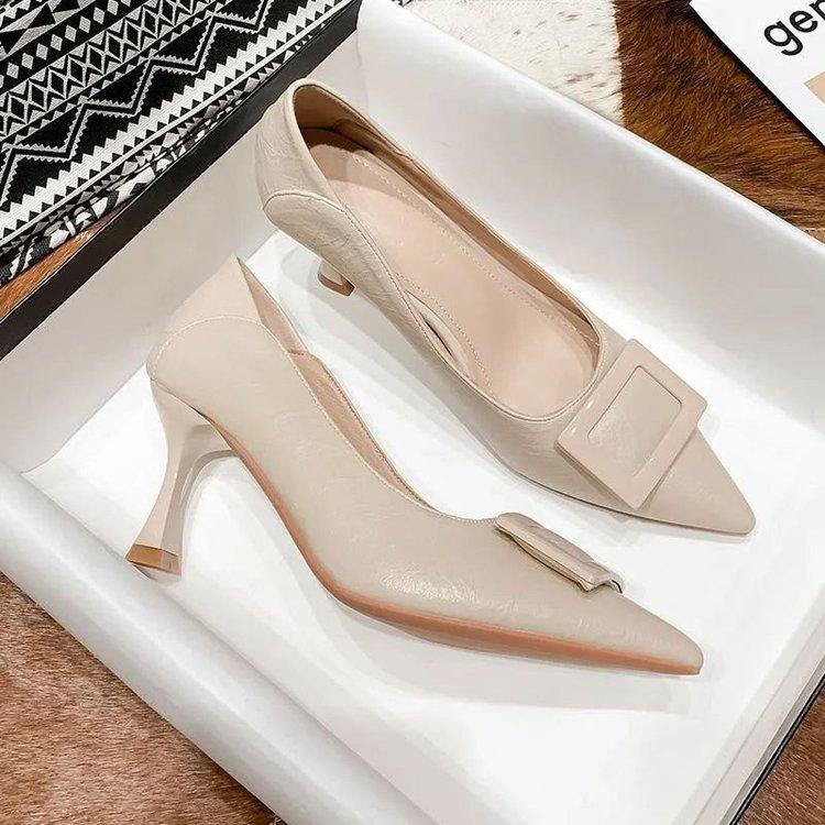 Pracovní boty měkká kůže neunavené nohy tenké podpatky lodičky dámská přezka podzim nové špičaté mělké ústí vysoké podpatky