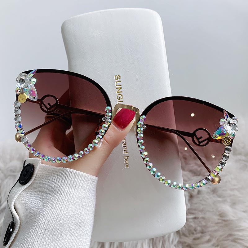 Diamond-inlaid cat eye retro sunglasses large frame sunglasses women's metal temple hollow sunglasses