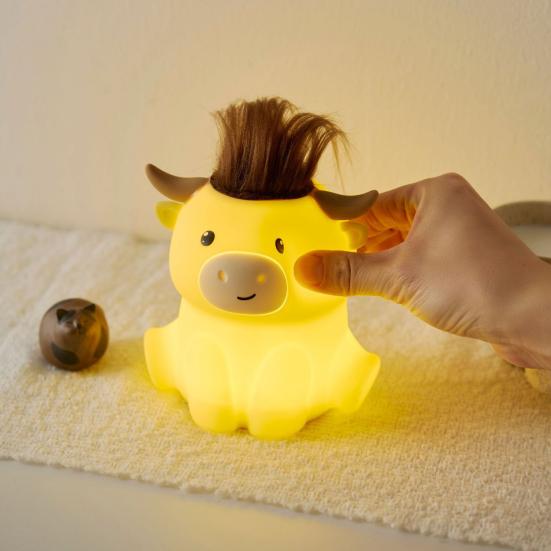 Highland Cow Night Light Soft Silicone Touch Lamp Dimmable Bedside Lamp for Kids Nursery Bedroom Farmhouse Rustic Western Decor