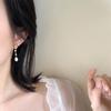 Retro Three-dimensional Rose Natural Strong Light Pearl Stud Earrings Simple Cold Wind Earrings 2022 New Silver-plated
