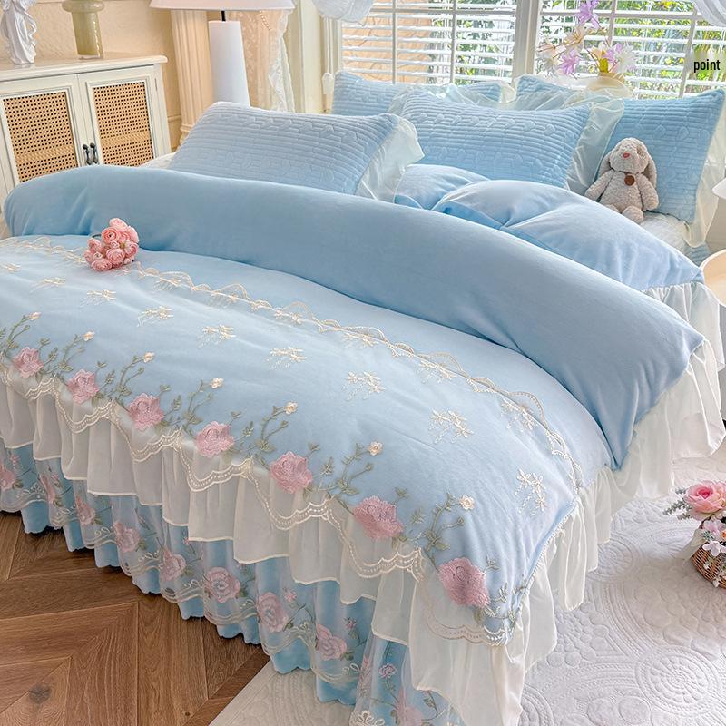 New Elegant Matte Milk Velvet French Lace Princess Style Bedspread Set