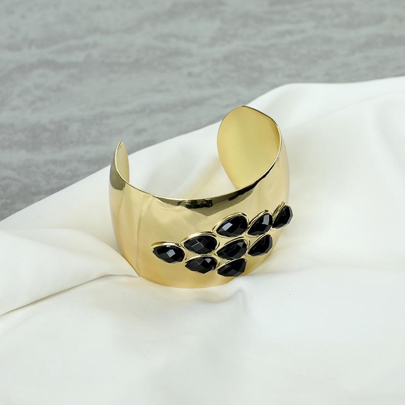 

Трендовый женский золотой широкий браслет-манжета: Браслет-заявление в европейском и американском стиле чёрный