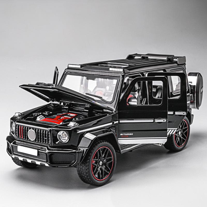 

1:24 Mercedes Benz G800 Позашляховик для бездоріжжя Лита Модель Металевий Сплав Автомобіль DIY Настільні Дисплеї Домашні Модні Іграшки Прикраси Звук і Світло чорний