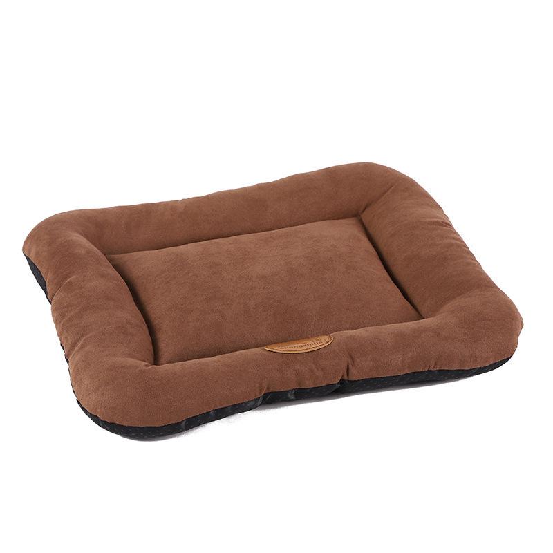 Plush Pet Mat: Washable, Bite & Scratch Resistant for Cats & Dogs, Suitable for All Seasons