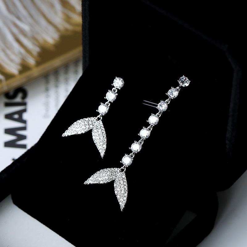 Korean earrings new S925 silver needle retro earrings women's zircon jewelry asymmetric fishtail earrings