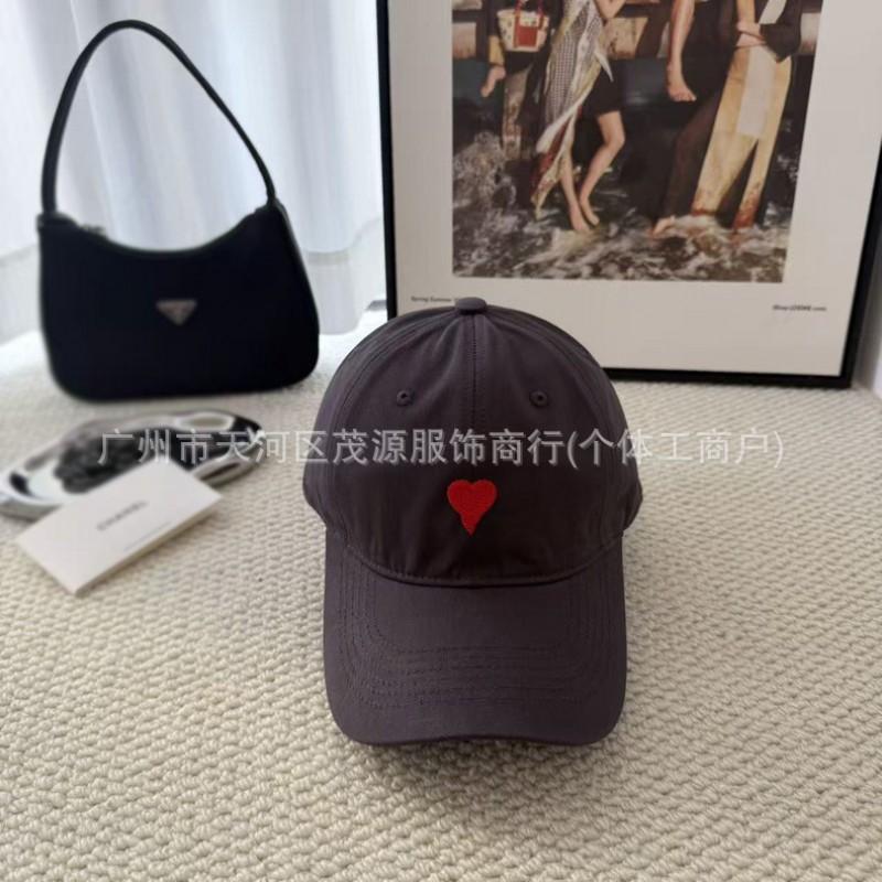 Embroidered Heart Design Unisex Baseball Cap Daily Wear Sun Protection Adjustable Short Brim