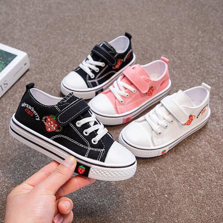 Bao, the shoes that mothers are wearing for their children are comfortable and versatile. 5-year-old spring and autumn leisure children are 11 yea