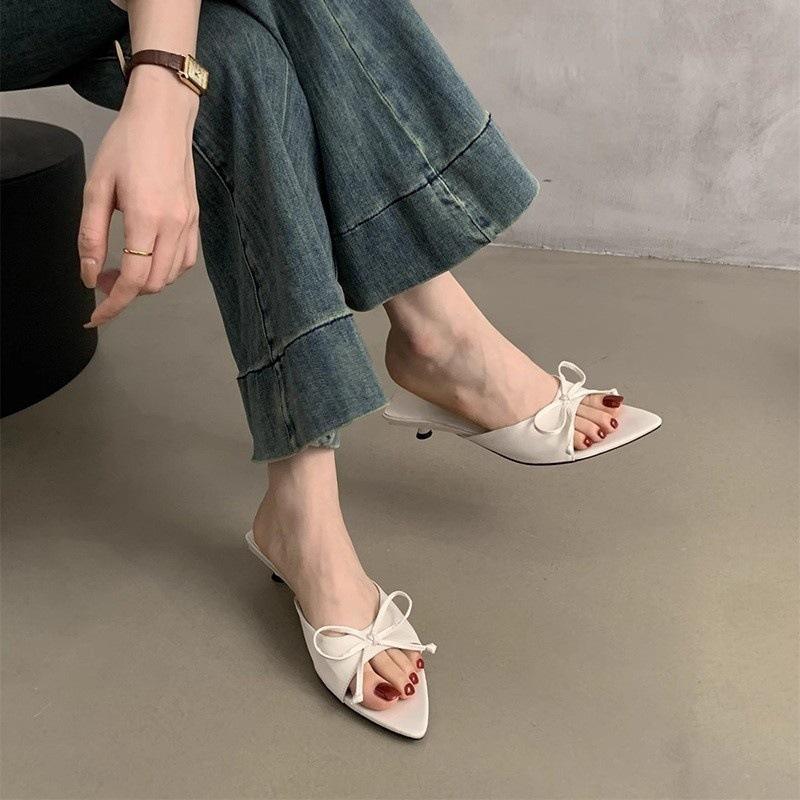 Women's slippers women's summer wear new versatile French gentle temperament fairy small fragrant style with skirt cat and sandals