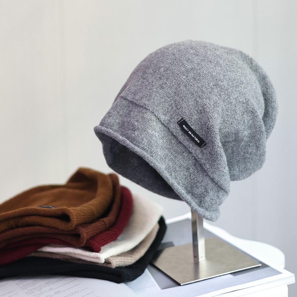 Laid-back Style Soft Knitted Pile Hat with English Logo  Fashionable and Casual Cold Hat for Autumn and Winter