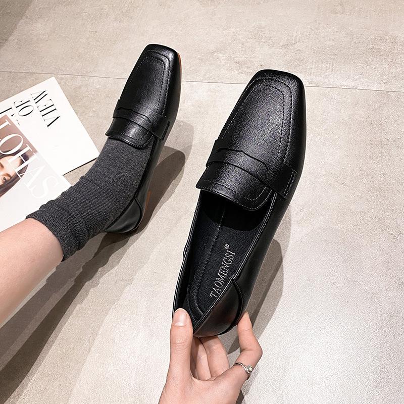 Zapatos de punta cuadrada de primavera de mujer de gran tamaño suela suave  deslizamiento plano en zapatos de mocasín comprar a buen precio — entrega  gratuita, reseñas reales con fotos — Joom