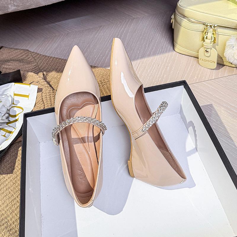 French rhinestone pearl word with Mary Jane shoes women's 2025 new pointed shallow mouth flat shoes inner height increase single shoes