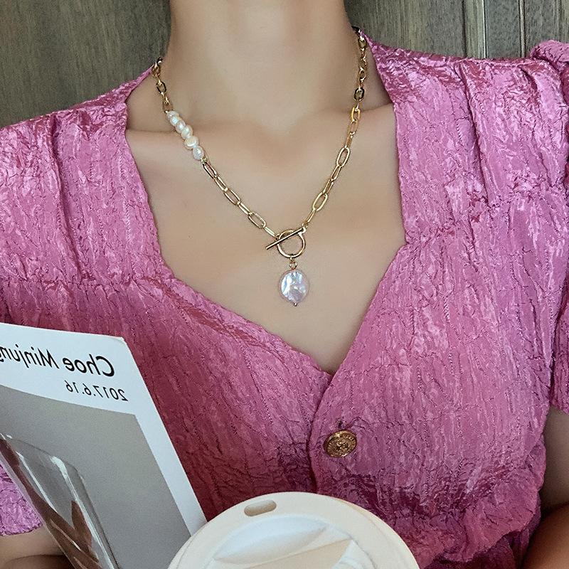 Baroque-shaped freshwater pearl disc necklace for women, featuring a metal chain and irregular pearl accents OT Clavicle chain