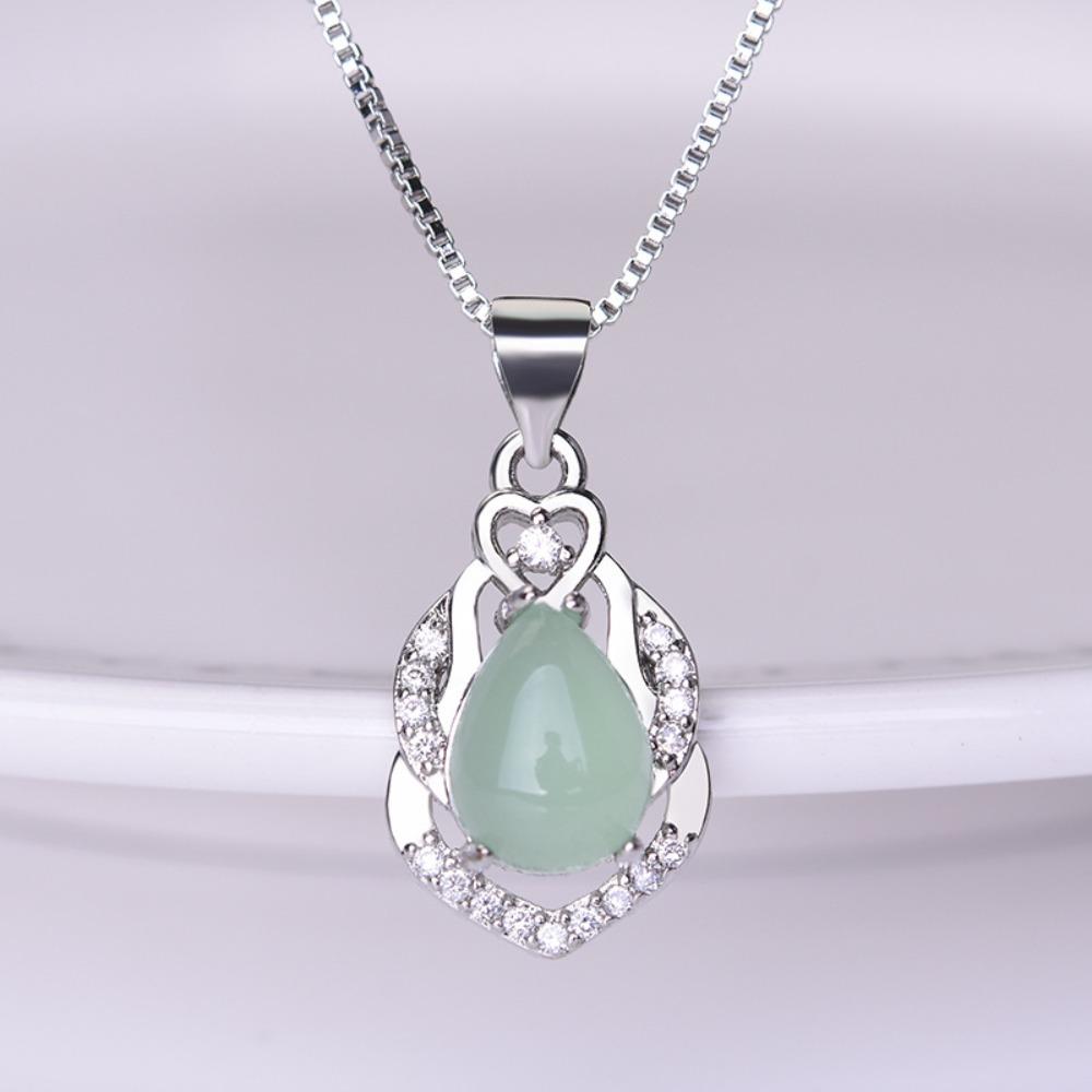 Elegant Women Necklace Light Green Chalcedony Pendant 925 Silver Plated Pear Drop Zirconia Studded Collar Chain