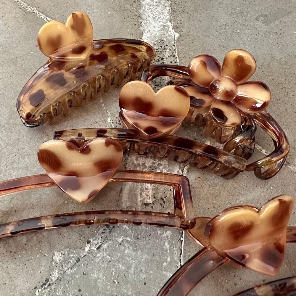 Heart Hair Claw Clips Leopard Print Large Hair Claw Retro Geometric Barrettes Headwear
