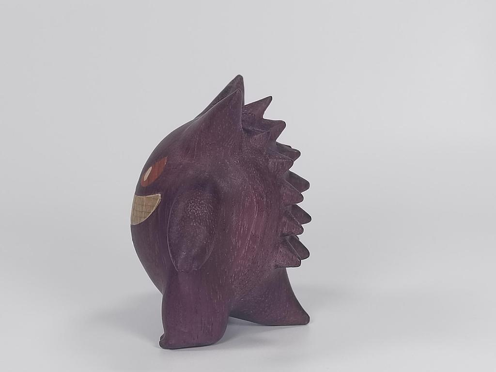 Boxwood Hand-carved Pikachu & Gengar Sandalwood Desk Ornament Gift