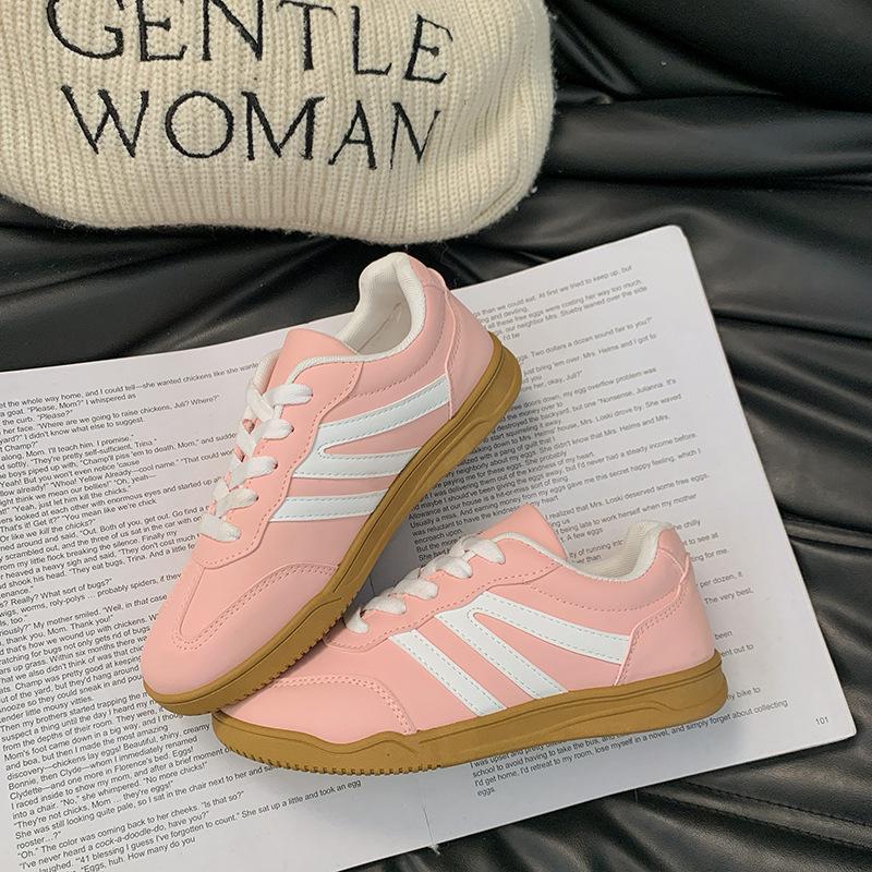 Large size suede retro moral training shoes women's 2025 spring and autumn new color matching casual sports board shoes foreign trade