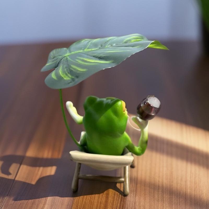 Frosch Liegestuhl Ornament: Entspannte Deko für Schreibtisch, Wohnzimmer, Balkon & Gärten