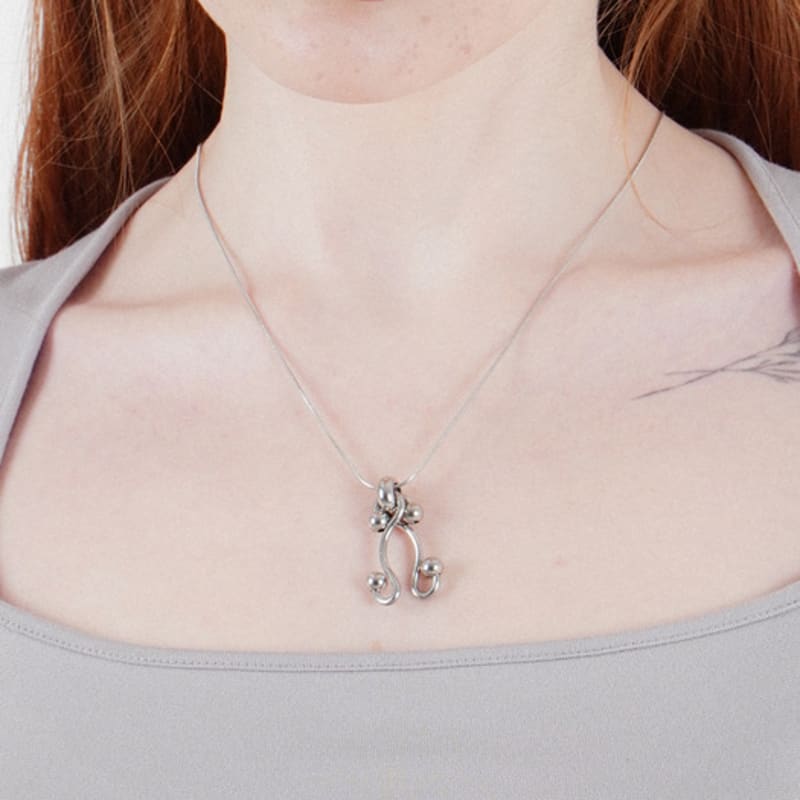 

DARINGDarling Ornament drop Necklace SILVER