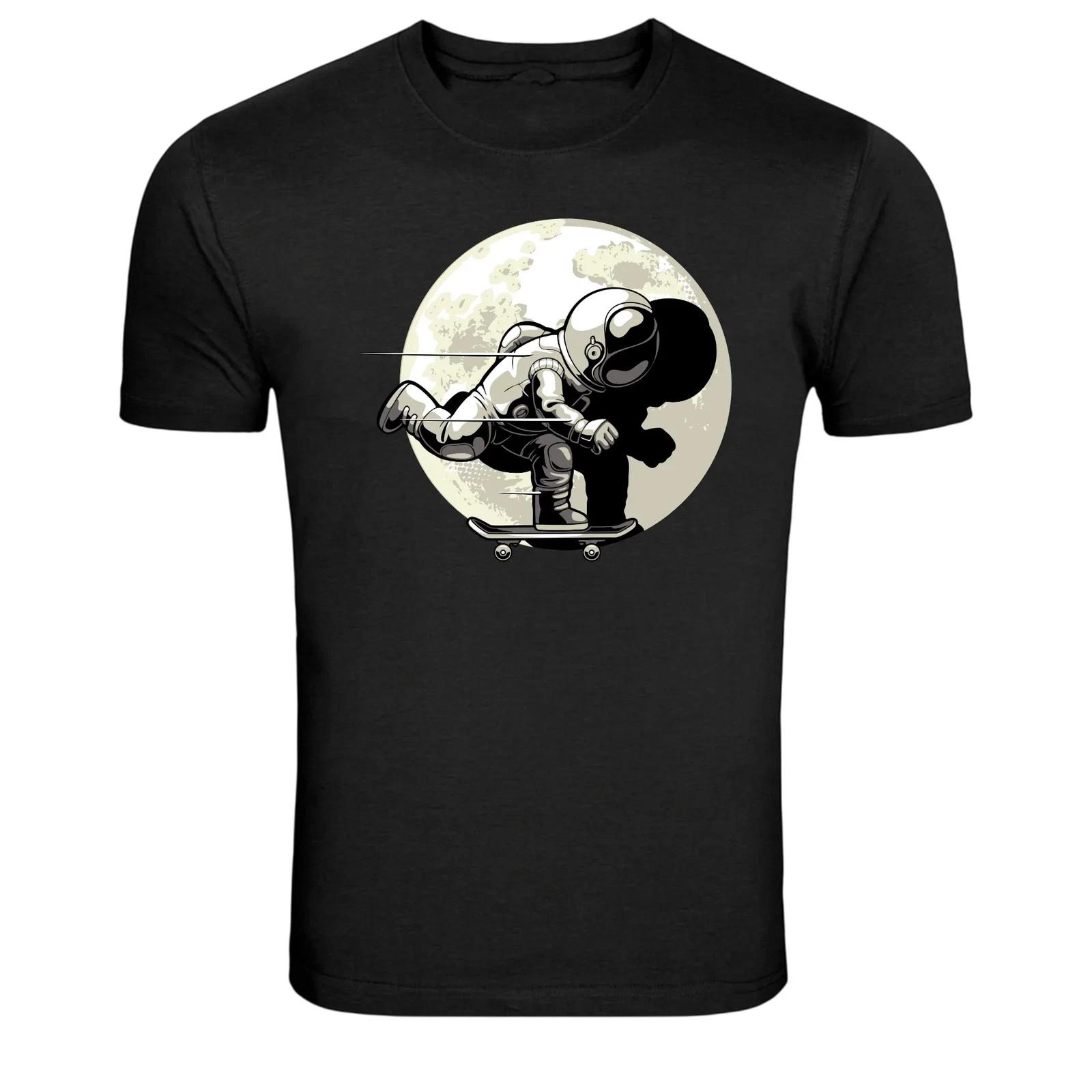 Astronaut Skateboarding Moon Silhouette Graphic T-Shirt XXL