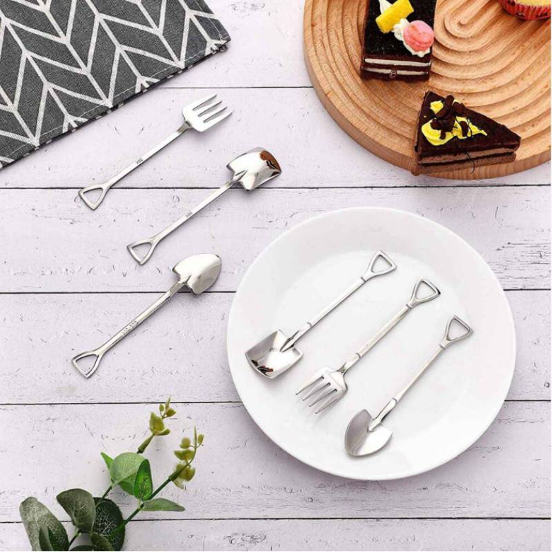 Stainless Steel Watermelon Spoon With Modern Minimalist Design For Childrens Dessert And Ice Cream Use