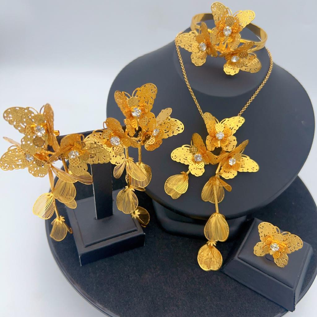New Hollow Flower Butterfly Earrings Necklace Bracelet Ring Gold Ladies Temperament Luxury Jewelry Set