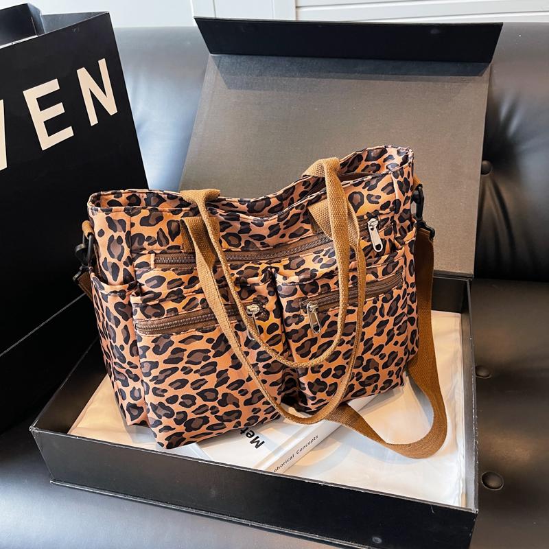 Sac de loisirs pour femmes classique à imprimé léopard de grande capacité avec plusieurs poches Nouveau sac cabas léger pour les déplacements