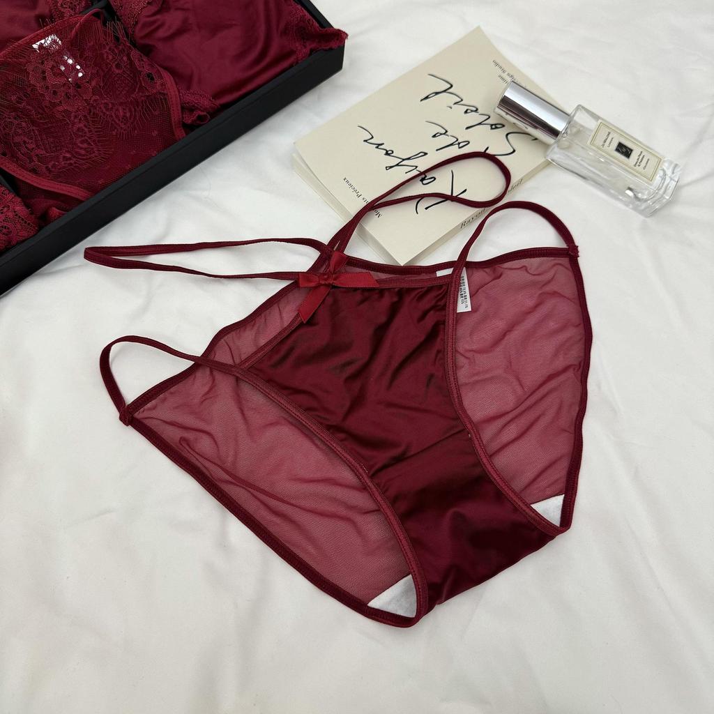 Elegant French Red Lace Low-Waist Thongs: Sexy & Festive Women's Wedding Panties