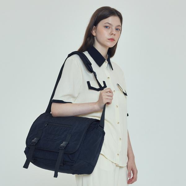 

Новая сумка-мессенджер Clap Clap Rap Cross Cross (черный), РД23Е02БКФ0-7000026062