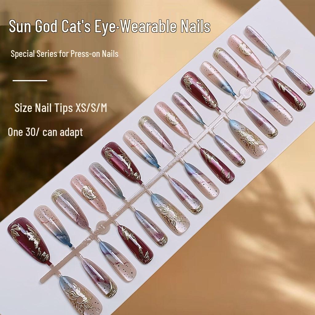 

Luxurious Sun God Cat Eye Manicure: High-End Wearable False Nails