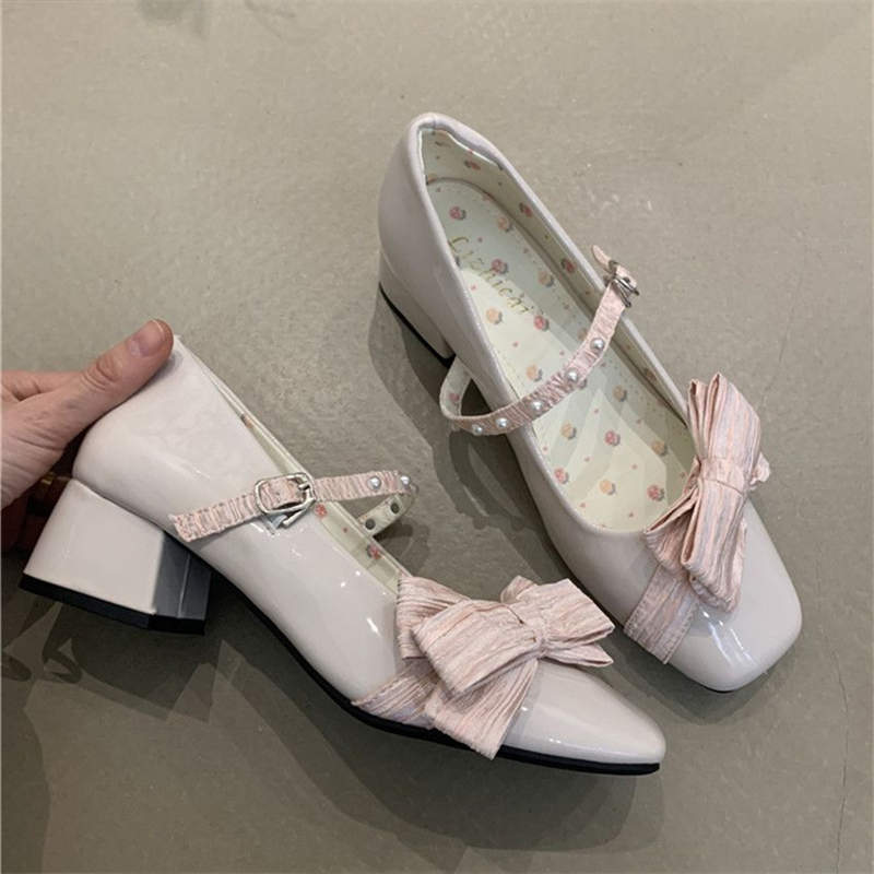 Zarte Feenwind Mary Janes Schuhe 2025 Frühling Französisches Kirschrosa Perlen Schleife eckige Spitze flacher Ausschnitt hohe Absätze