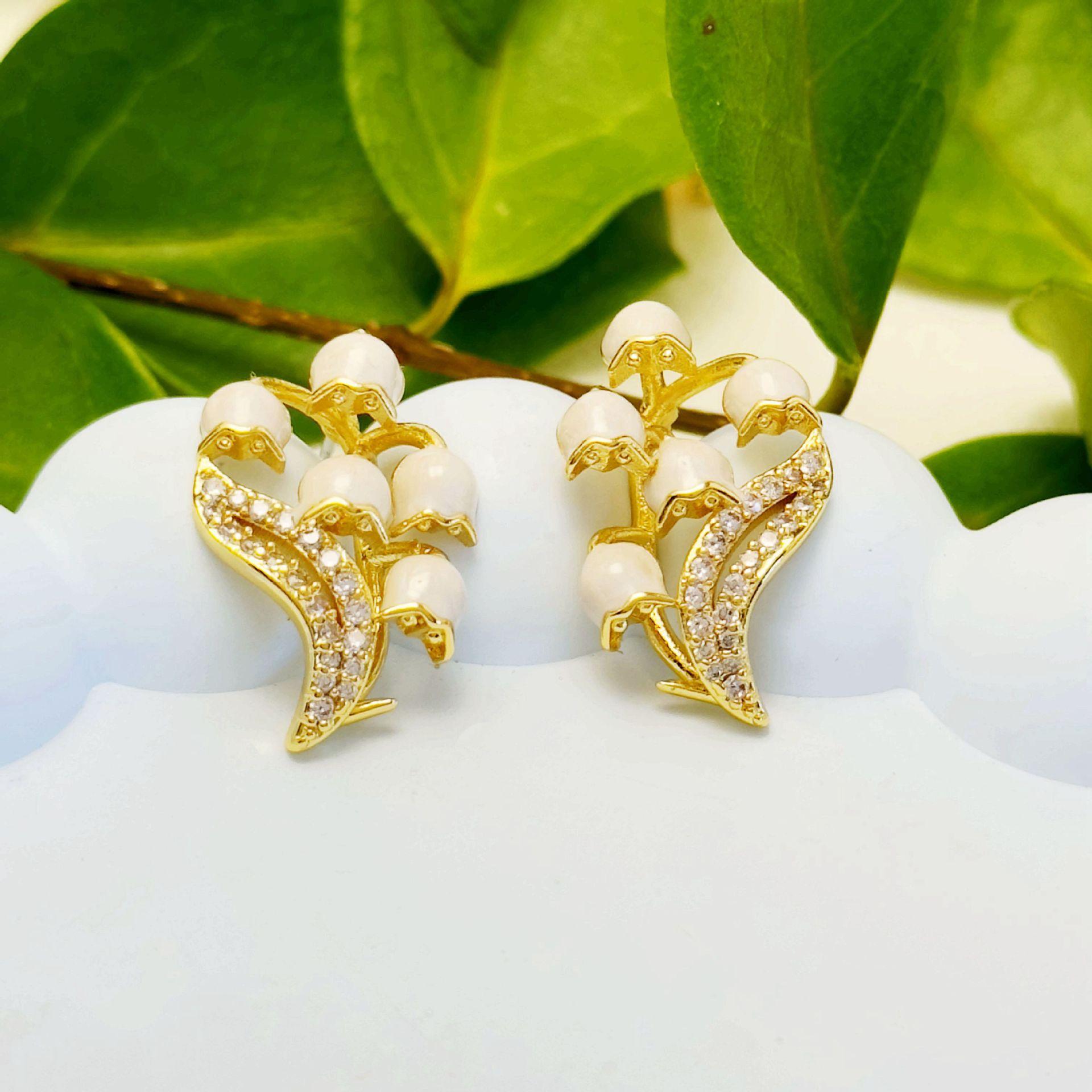 

French Lily Of The Valley Enamel Sparkling Fresh Fashion Temperament Commuter Versatile Angel Wings Earrings