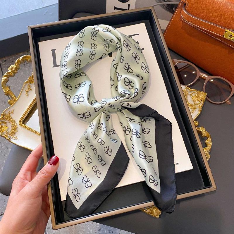 Zhang Ruonan silk scarf women's spring and summer new fashion retro accessories scarf neck high-end small square scarf