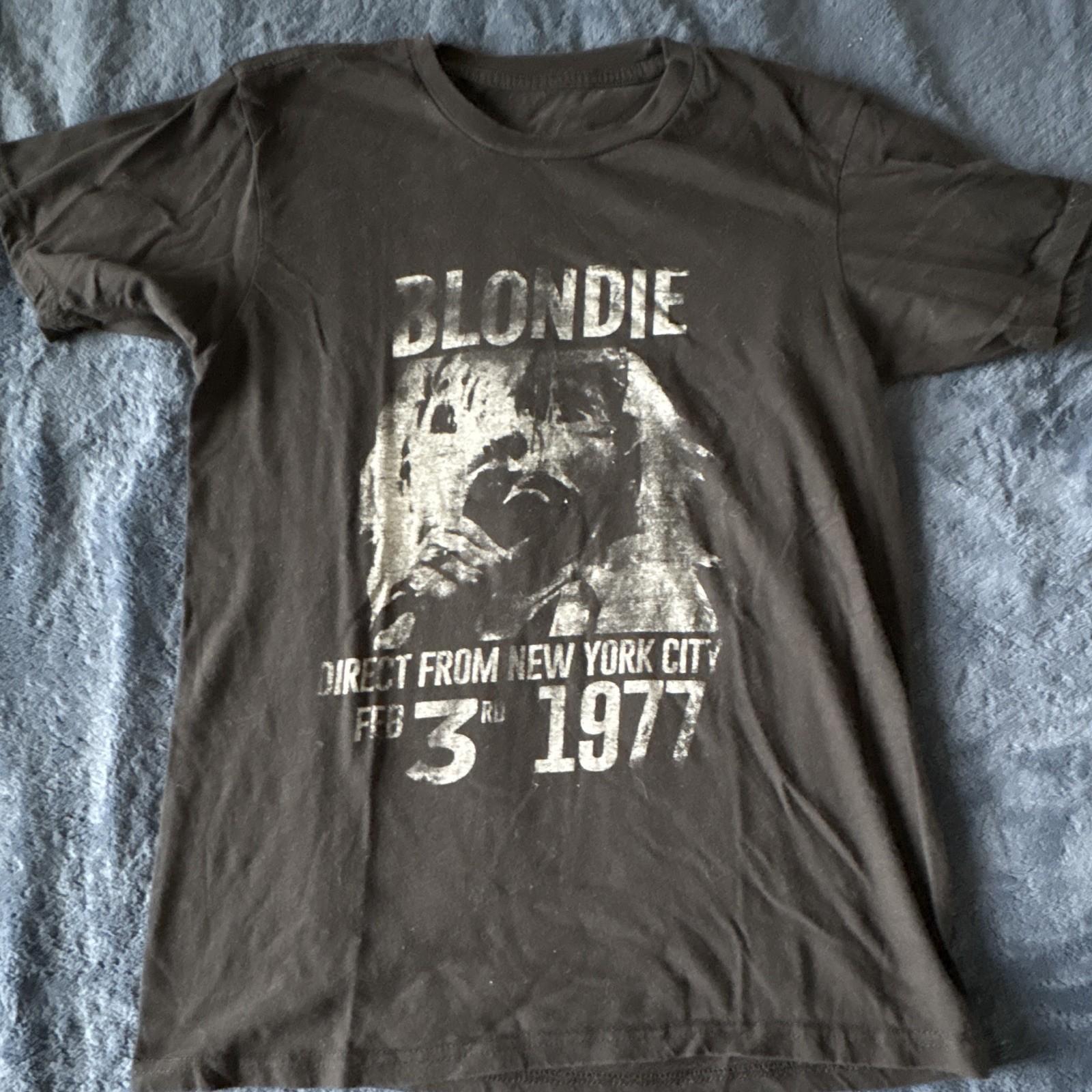 Blondie Debbie Harry Direct From New York City 1977 Black Graphic T-Shirt Medium Unisex T-Shirt XXL
