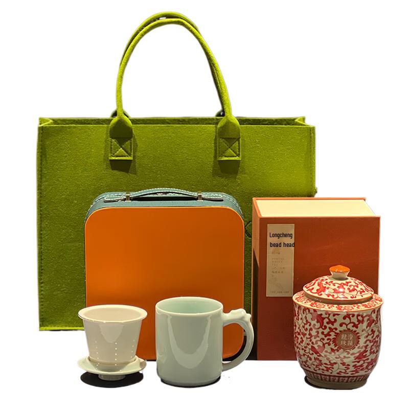 

Bafang Li Longma Jingshen Tea Gift Set