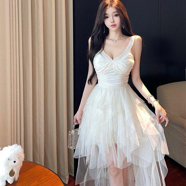 

Elegant High-End White Mesh Princess Dress with Irregular Skirt for Special Occasions S