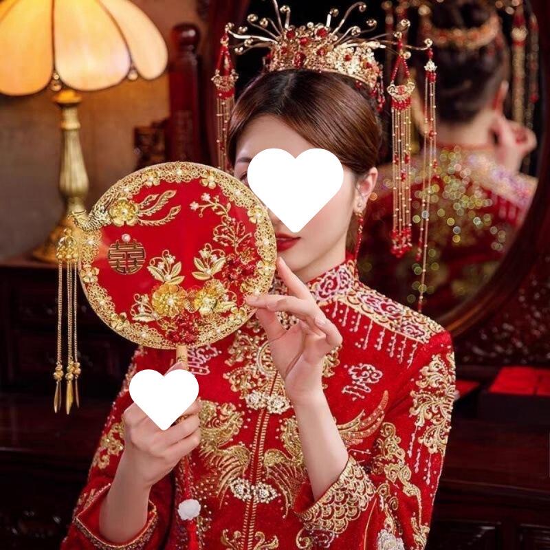 Red Ancient Style Chinese Wedding Fan: Bride's Bouquet & Blessing