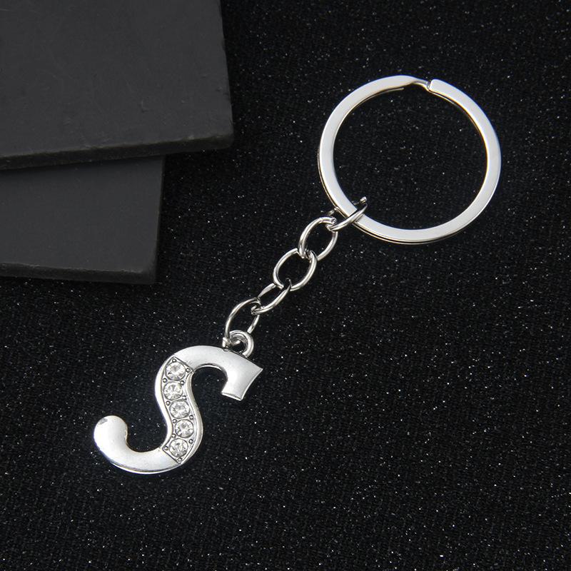 Simple Personality 26 Letters Versatile Keychain European and American New English Creative Luggage Keyring
