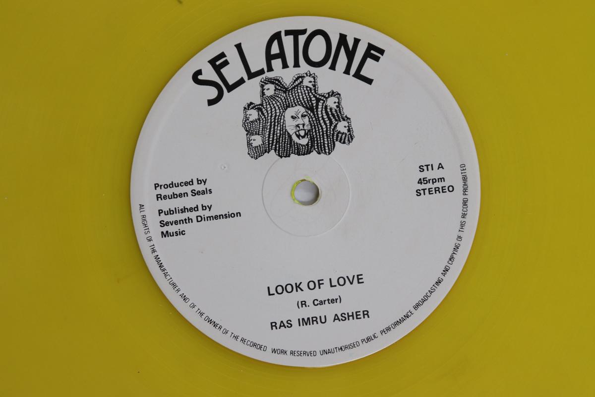 

12inch Record RAS IMRU - Look Of Love / Four Fold Runner ST1 SELATONE UK Reggae, Ska & Dub Used