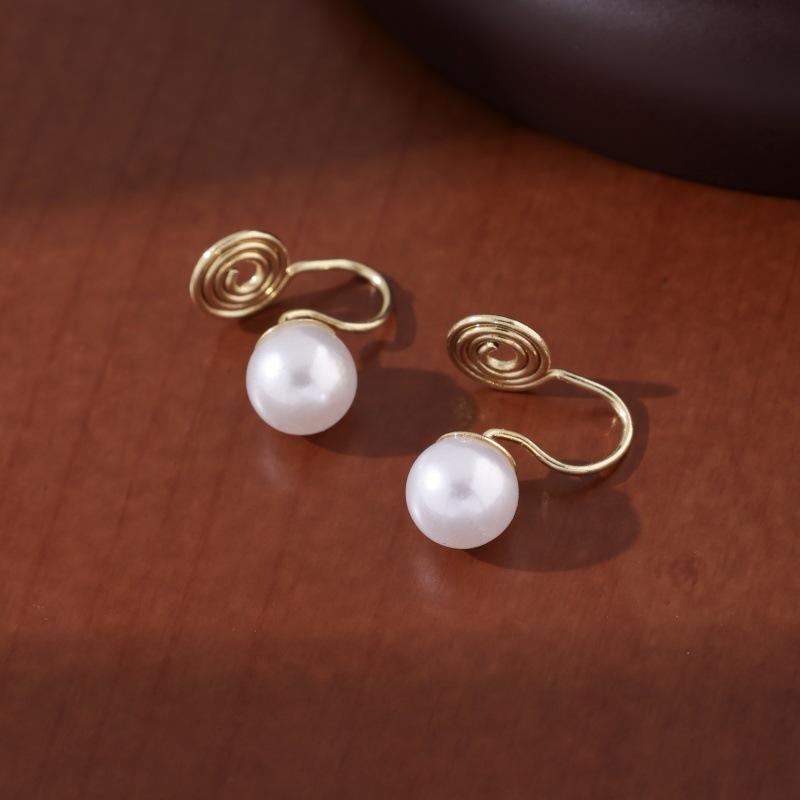 Vintage French Pearl No-Pierce Earrings: Elegant Luxury Clip-ons for Women