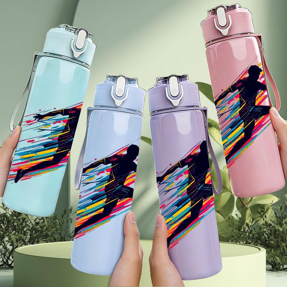 1PC Sprint Soccer Player Motion Print 750ml Color Plastic Sports Water Bottle Leakproof Flip Straw Lid Suitable for Sports Office Home Use