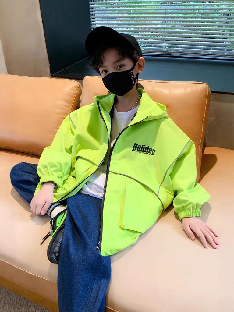 Boys' 2026 Spring Hooded Windbreaker Jacket - Trendy and Casual Sportswear for Medium to Large Kids