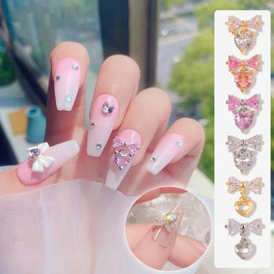 Zarte Nail-Art-Dekore, exquisite Form, Zirkon, lichtbeständig