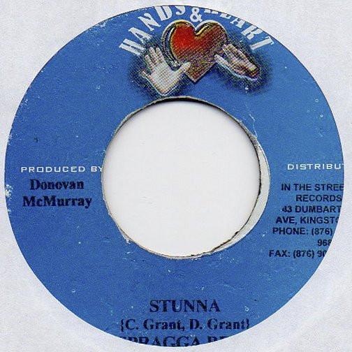 

7inch Record SPRAGGA BENZ / BLACK RAT - Stunna / Love Woman NONE Hands & Heart 2001 Jamaica Reggae, Ska & Dub Used