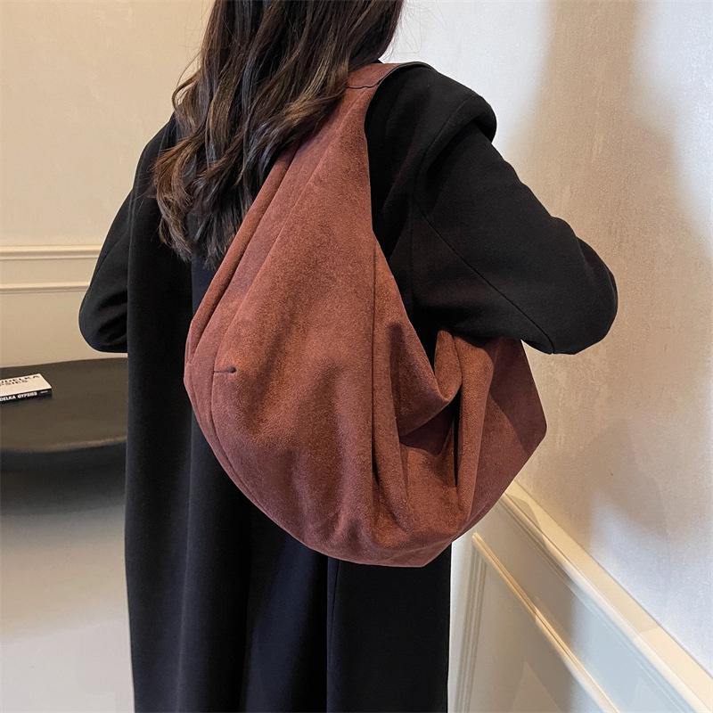 Women Half Moon Bags Large Capacity Hobo Shopper Bag High Quality Soft Faux Suede Bag Fashion Korean Female Underarm Tote Bags