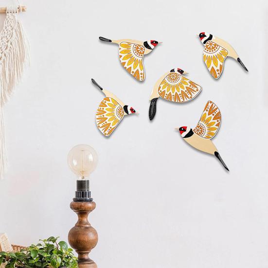 5 Pcs Wooden Flying Bird Wall Art Rustic Scandinavian Style Birds Wall Hanging Decor for Living Room Bedroom Kitchen Office Decor
