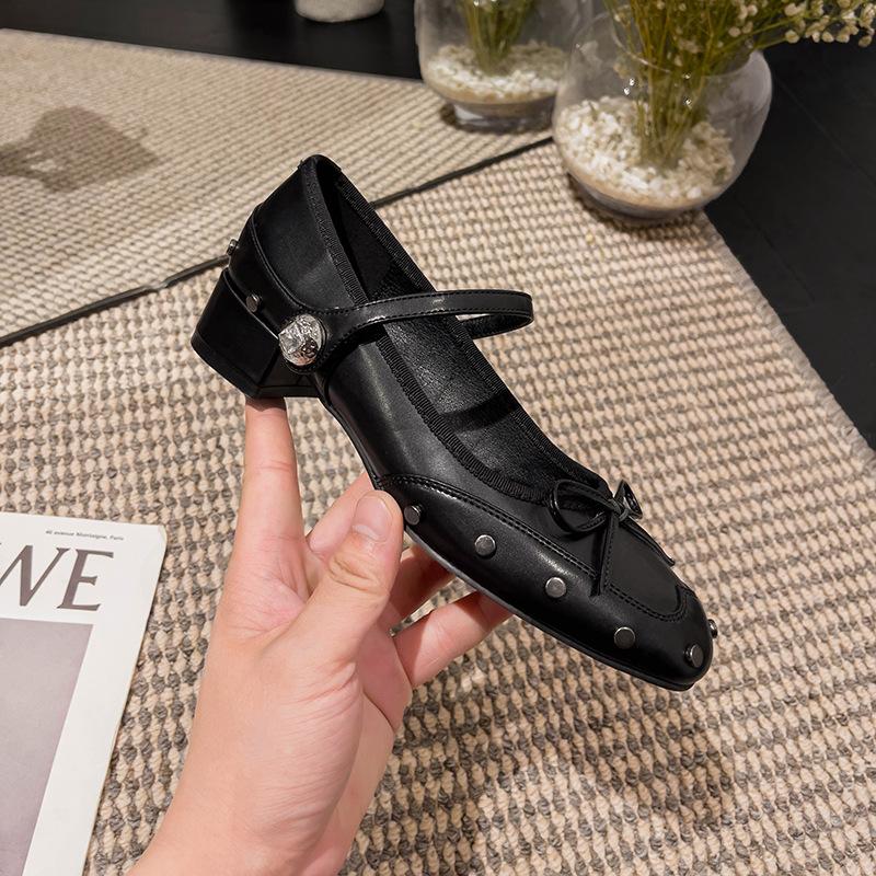 

French low-heeled single shoes retro 2025 new Huizhou women s shoes with Mary Jane shoes white light-mouth thick heels 39 чорний