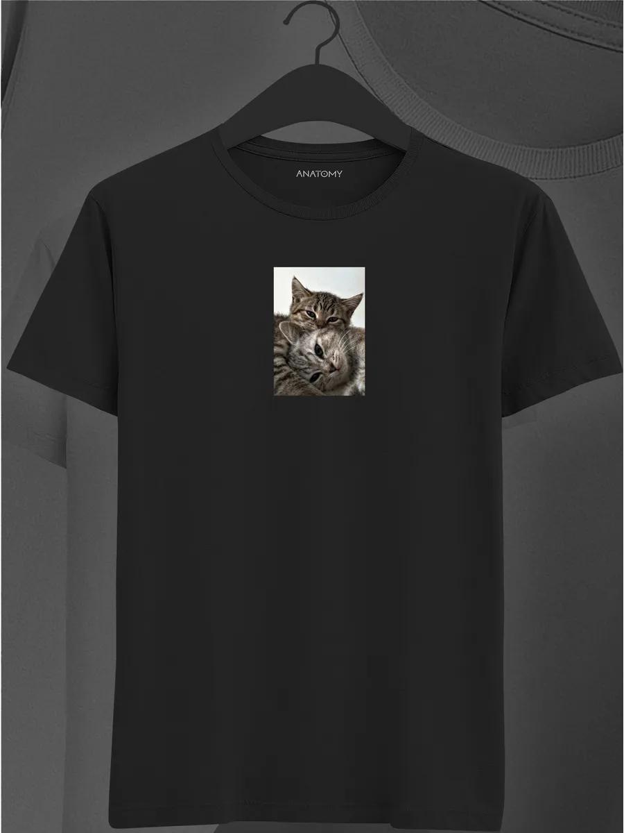 Matching black T-shirt with cute cats in love print S