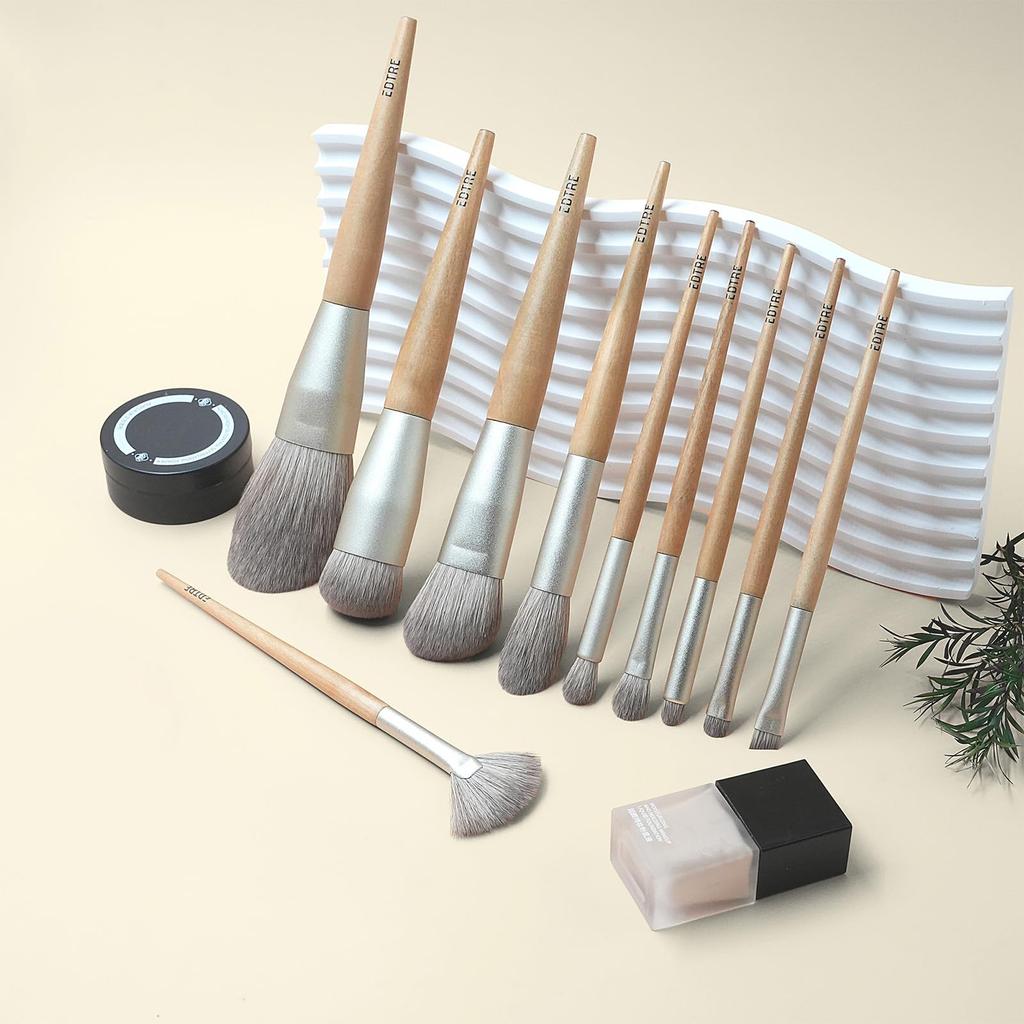 EDTRE Silver Gray Makeup Brush Set of Soft Fiber with PU Leather Multifunctional Everyday Makeup Brush Portable and Suitable for Sensitive Beginner