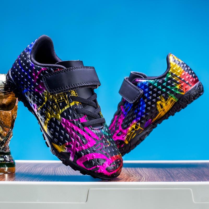 Sommer atmungsaktive Klett-Fußballschuhe freie Schnürung männliche und weibliche Studenten Kunstrasen Generation