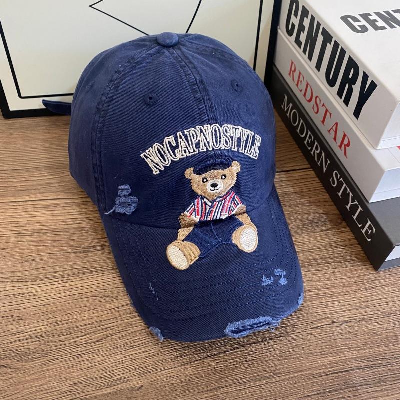 New Cartoon Bear Embroidered Letter Baseball Cap for Men and Women, Wide Brim and High Top To Show the Face, Small Peaked Hat, Sun Hat.